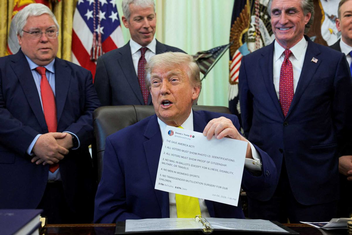 Trump money-grab sets up Truth Social users for criminal charges: ex-DOJ chief