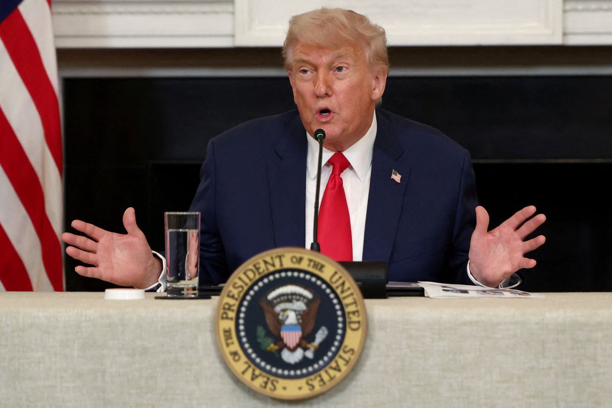 'Vote for your favorite coward': Award launched to shame leaders aiding Trump