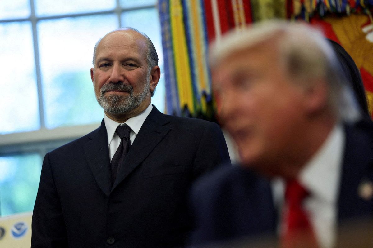 'Crazy': Cabinet official skewered after pushing 'obvious communist policies'