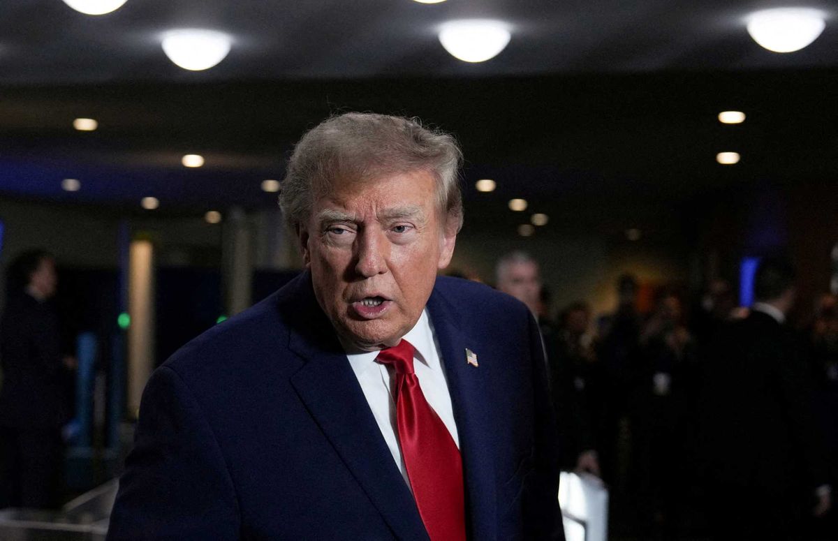 'Just a disaster!' Free-falling Trump approval astounds expert as 'very bad sign' emerges