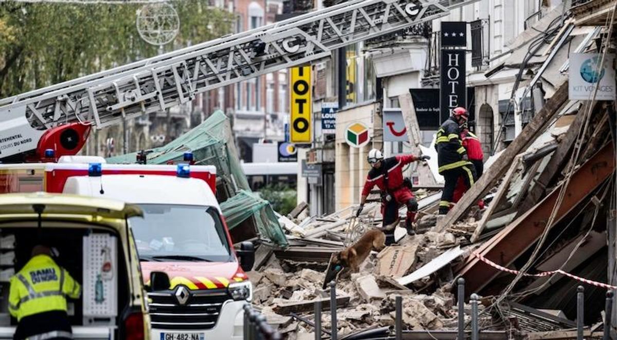 Building collapses in French city of Lille after last-minute evacuation