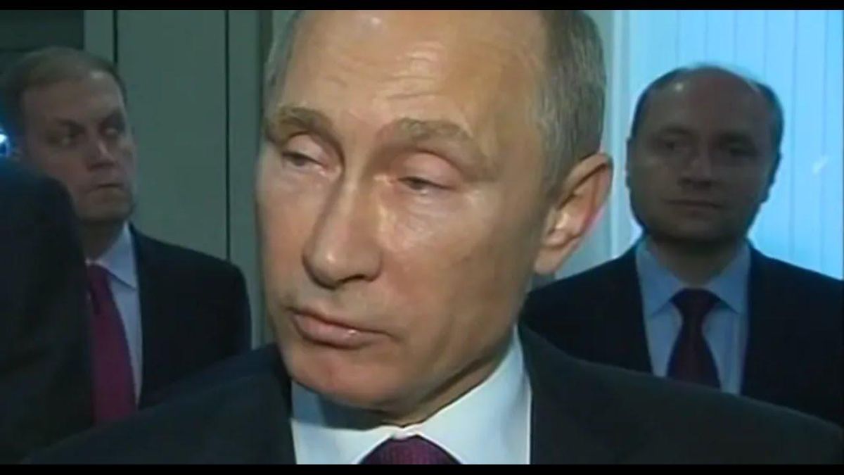 'A palace revolt and he's done': Former KGB agent says Putin was nothing more than a 'mid-level bureaucrat'