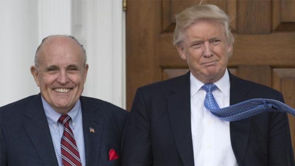 'We're past dog whistling': Former prosecutor calls out Trump's 'appeals to racism'