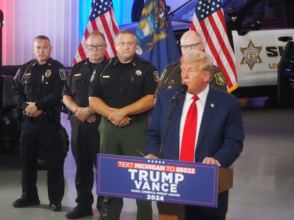 Complaints pile up over Trump visit to Michigan sheriff’s office