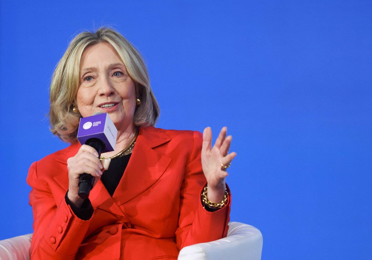 Dem floored as Hillary Clinton 'ran circles around Republicans' during Epstein deposition
