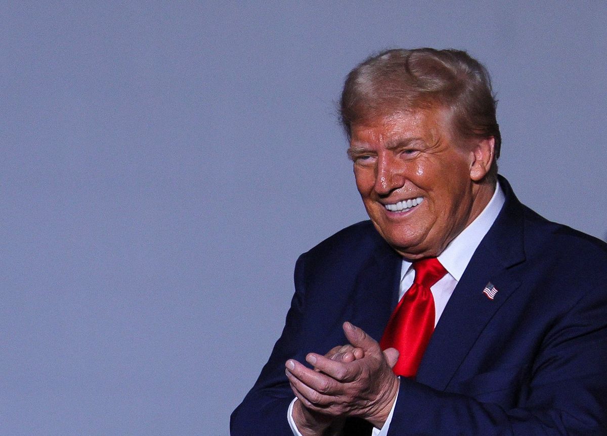 ‘Hostile takeovers’: Trump Says immigrants are using ‘massive machine gun-type equipment’