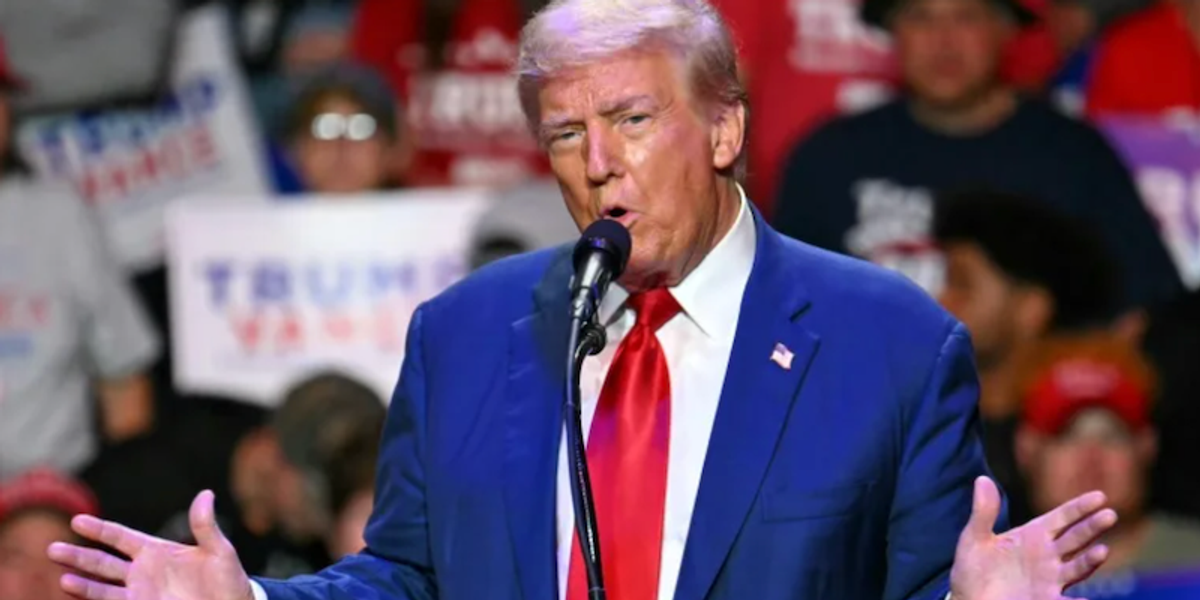 'Don't pay the bill': Trump lashes out at 'lousy' sound engineers during his rally