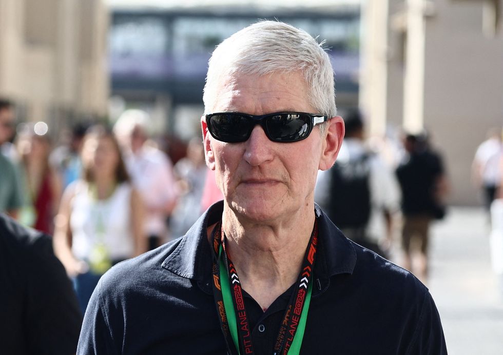 'Pathetic': Critics blast Apple CEO Tim Cook for 'shamefully bowing' to Trump