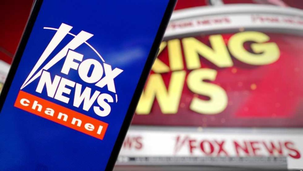 MAGA Fox News host in disbelief at Trump's 'unthinkable' deal: 'Keep shaking my head'