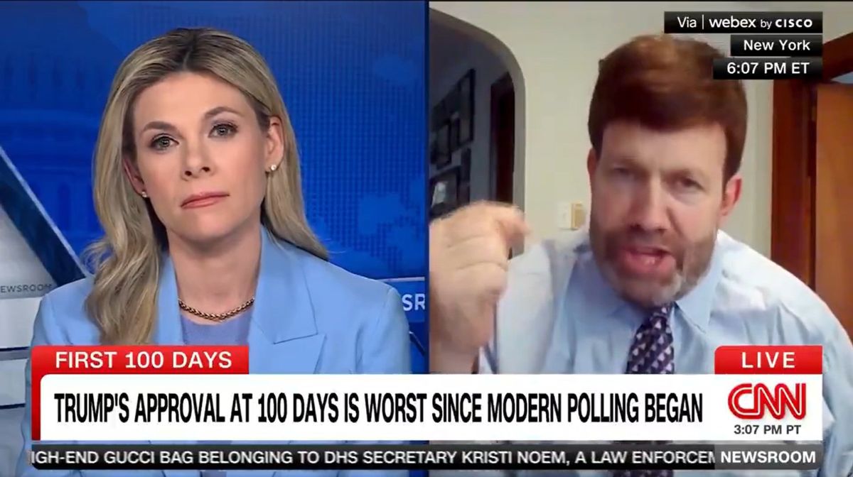 'It's costing the President': GOP pollster puts Trump on notice over major drop in support