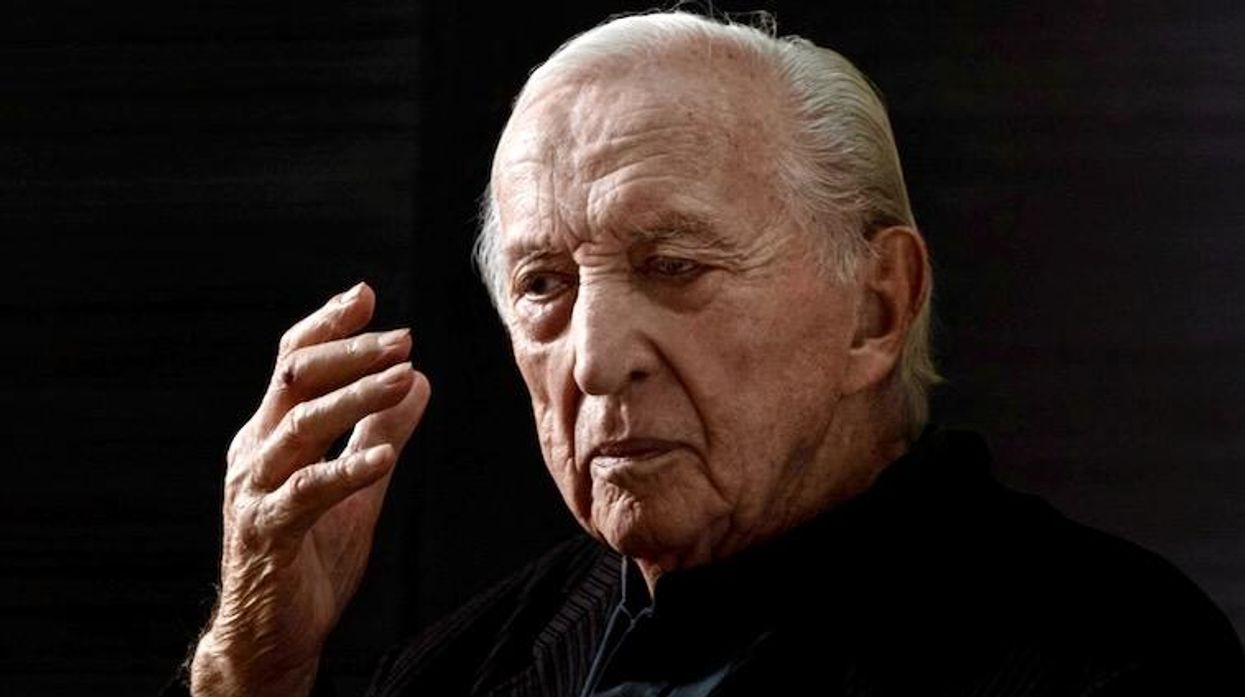 Pierre Soulages, France’s ‘Beyond Black’ painter, dies at 102