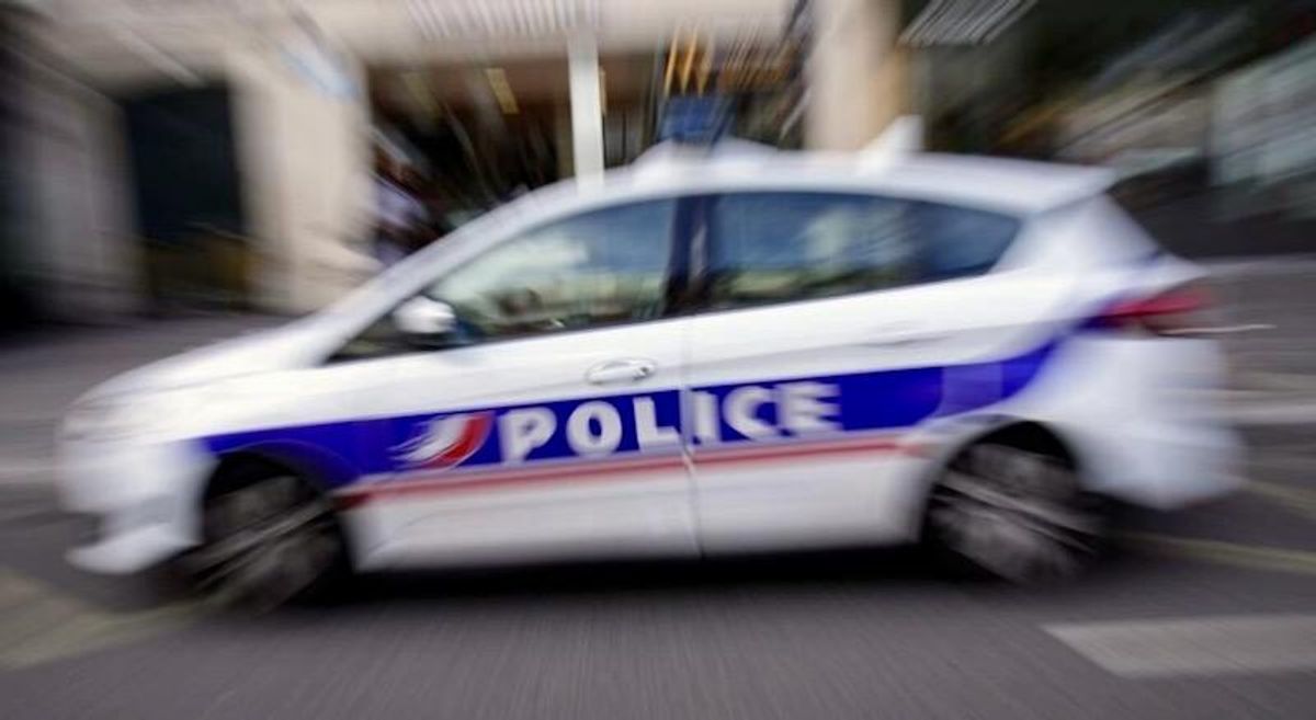 Husband held after woman's dismembered body found in Paris park: source