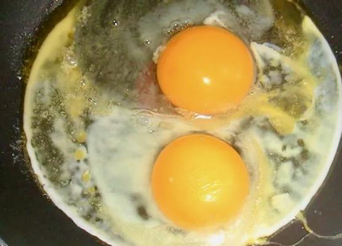 Sunny side up: can you really fry an egg on the footpath on a hot day?