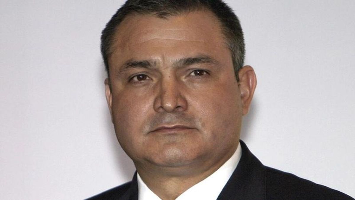 Mexico gripped by ex-security chief's US drugs trial