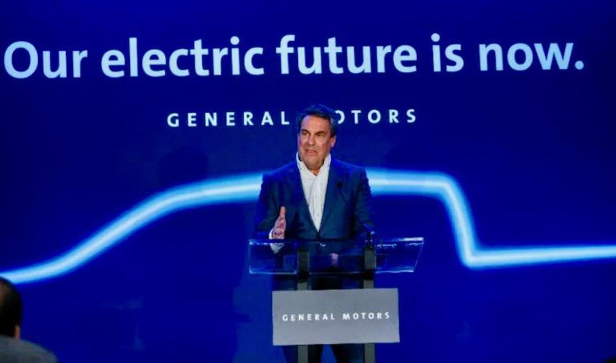 GM unit Cruise to deploy driverless taxis in US first