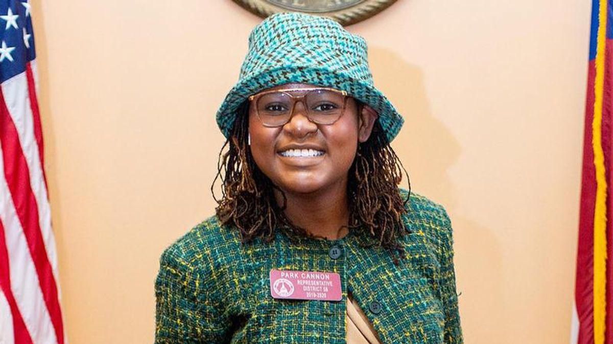 Georgia trooper who arrested Black lawmaker knocking on governor's door compares her to Capitol rioter