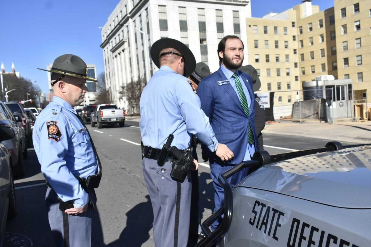 Right-wing state senator arrested as he tries to force way into House chamber