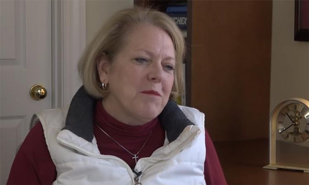 There are 'legitimate questions' over 'unhinged election conspiracy nut' Ginni Thomas influencing her husband: conservative