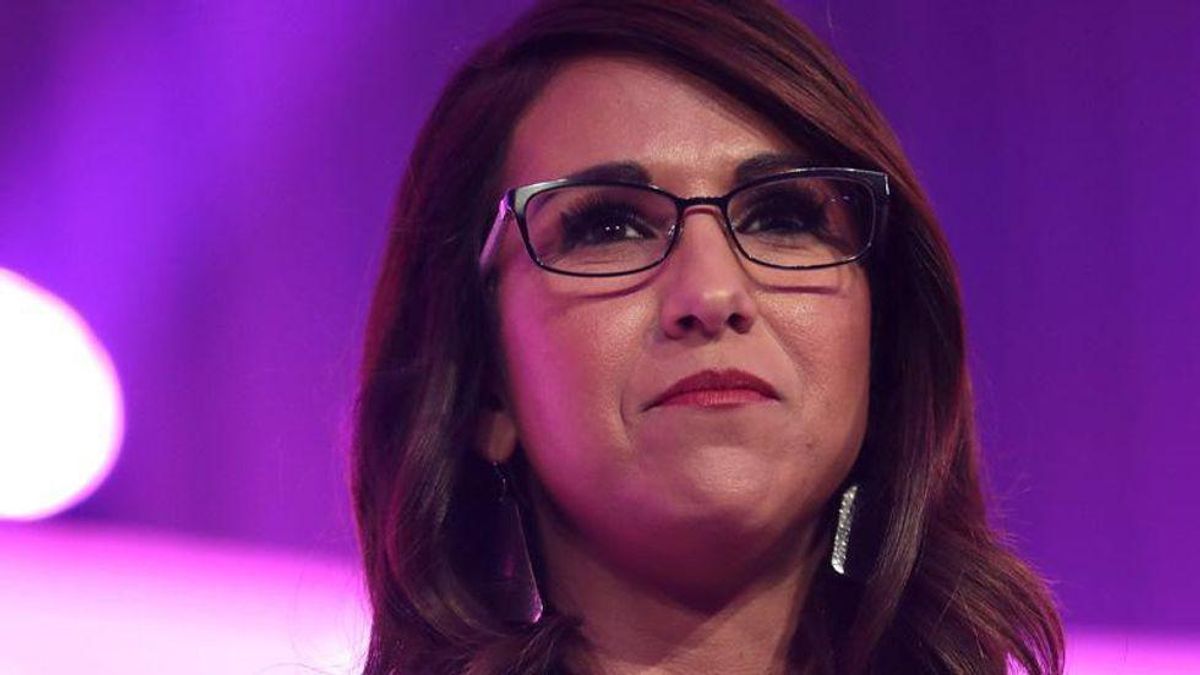 ​'Not the brightest bulb on the Capitol Christmas tree': CNN's Jim Acosta mocks Lauren Boebert ​