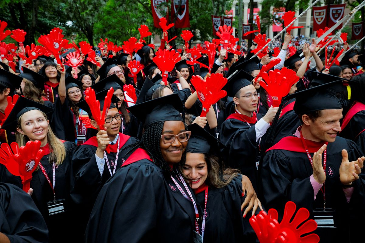 'Into a void': Young US college graduates face employment crisis