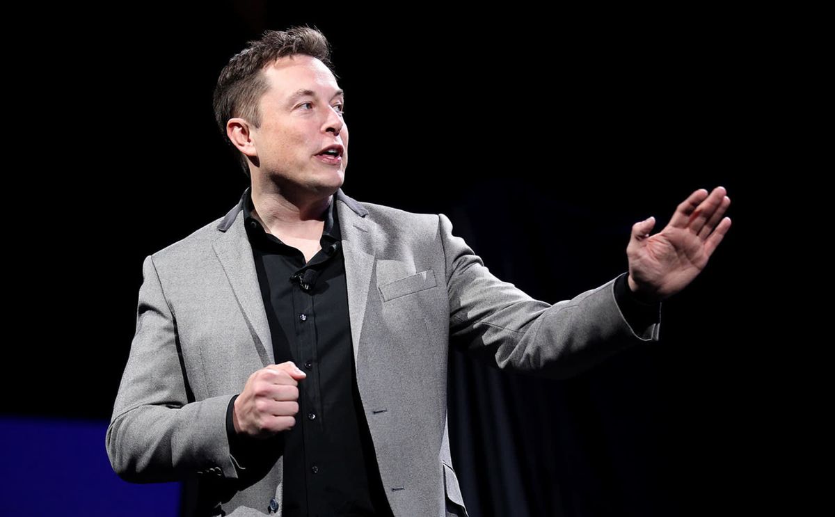 Elon Musk flees reporters after journalist 'purge' as EU official threatens Twitter 'sanctions'