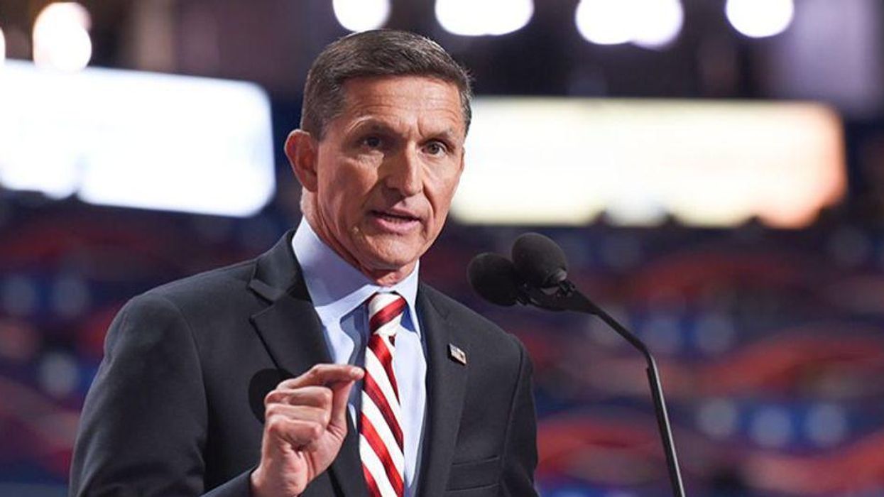Former Trump national security adviser Mike Flynn says it's time to stop sending Ukraine weapons