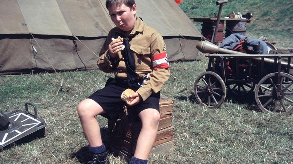 Parents start homeschooling group to help others raise their children as Nazis