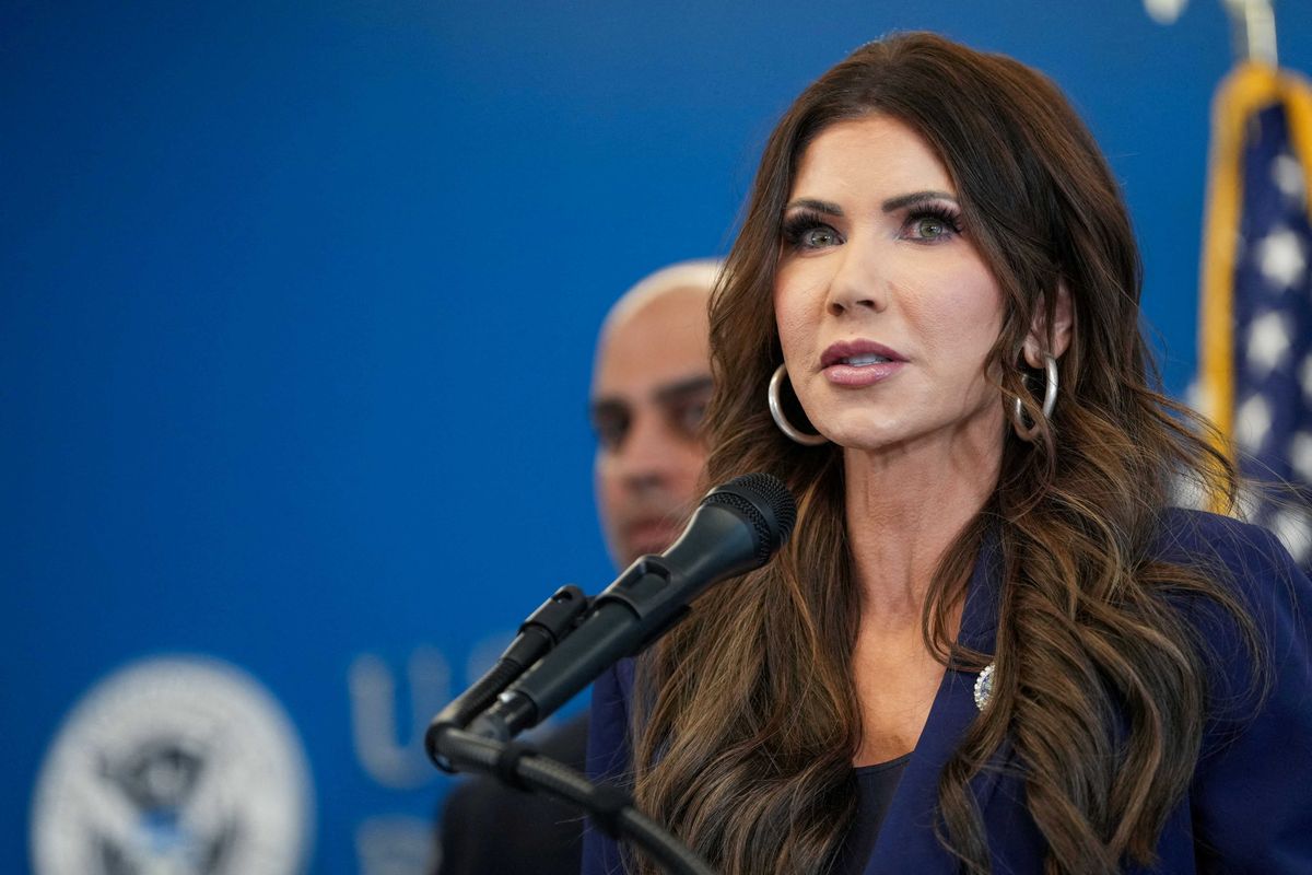 2 top Trump officials may be forced to testify after ICE killing