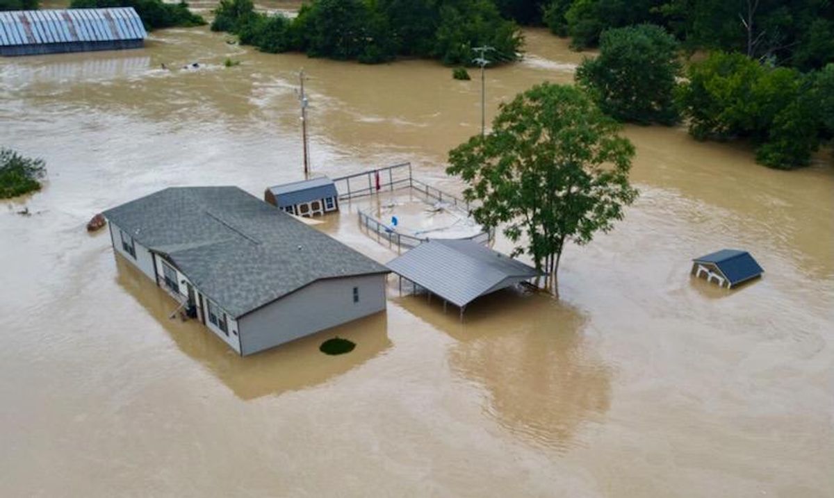 Eight dead in 'devastating' Kentucky flooding