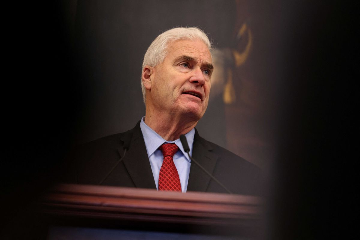 'Biggest RINO': MAGA melts down as GOP candidate gets Trump's 'total endorsement'