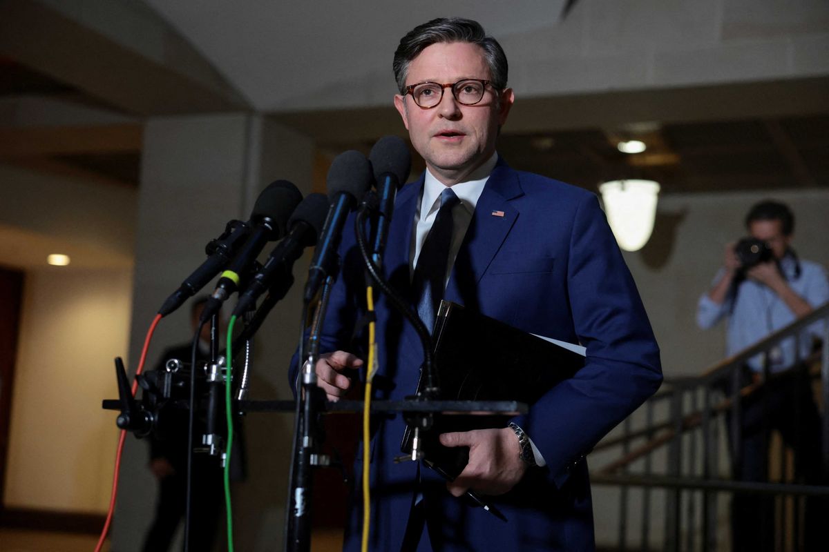 'Scuttlebutt' suggests Mike Johnson is about to lose House majority: MS Now analyst
