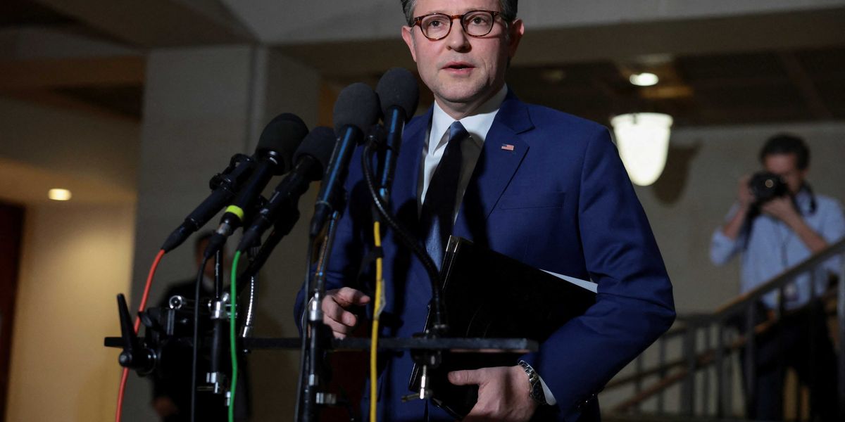 'Scuttlebutt' suggests Mike Johnson is about to lose House majority: MS Now analyst