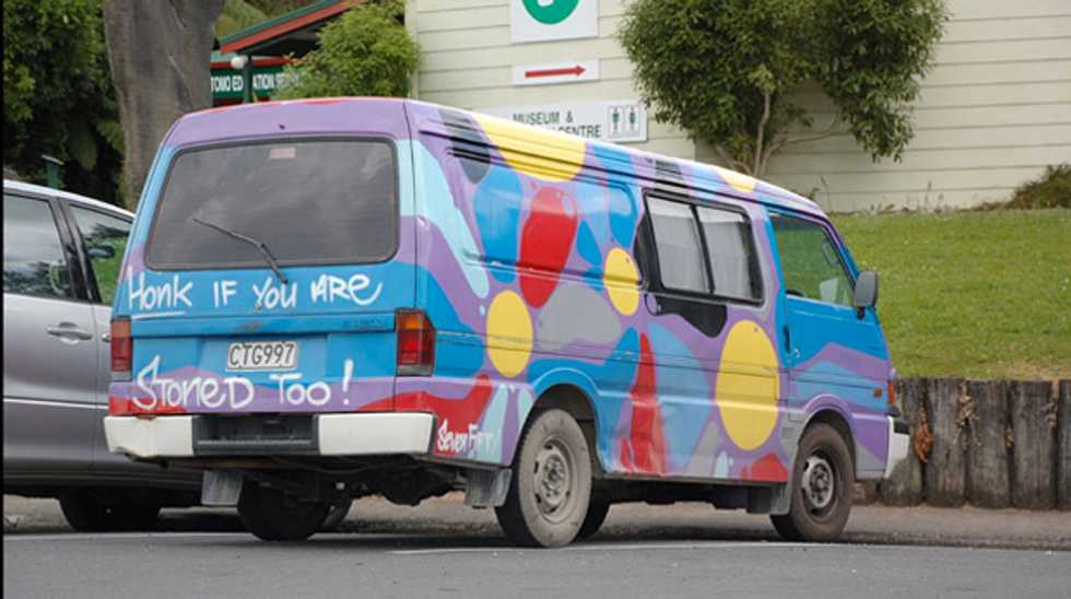 Claim: Drivers with Colorado plates being profiled by bordering police looking for dope