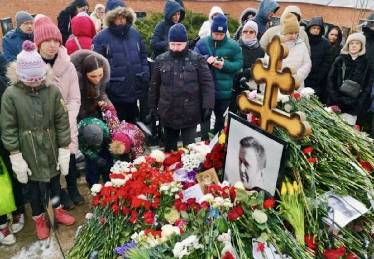 'Very personal': hundreds flock to Navalny grave on death anniversary