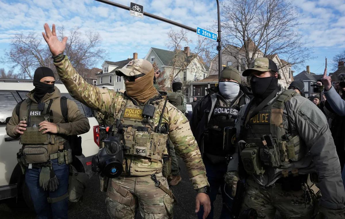 Trump's ICE shocks by drawing guns on retired couple: 'These thugs are the Proud Boys'