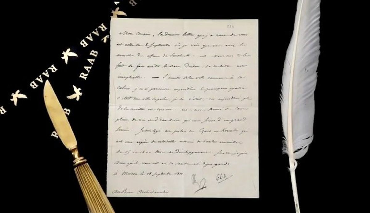 Napoleon letters from Russian campaign on sale as hat bags record