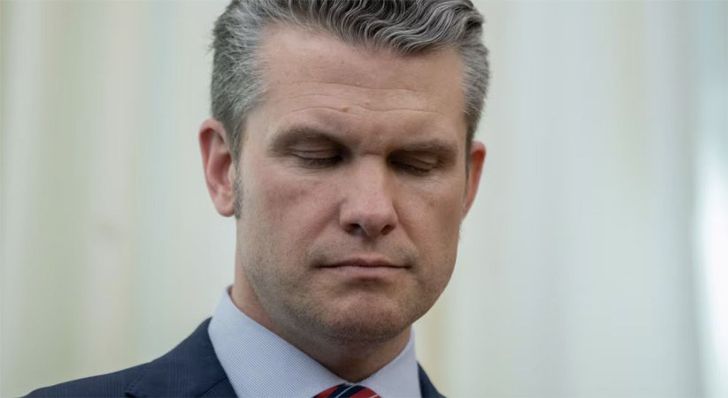 ‘Maybe they’re letting him hang’: MSNBC panel stunned by ‘awkward’ Pete Hegseth decision (rawstory.com)