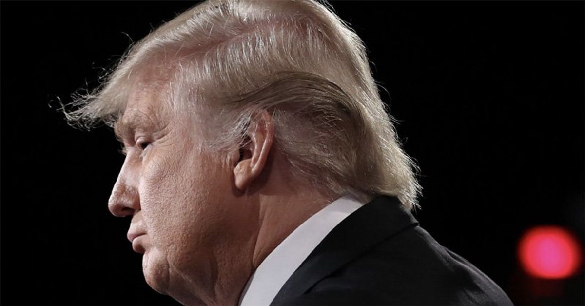 'Trump appears to be showing gross signs of dementia': Expert points to new evidence