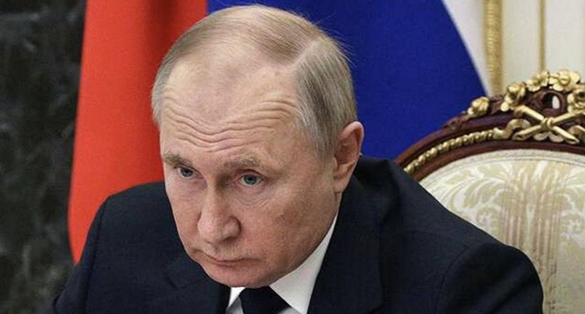Putin and Russian generals served notice by British ambassador they'll be tried for war crimes