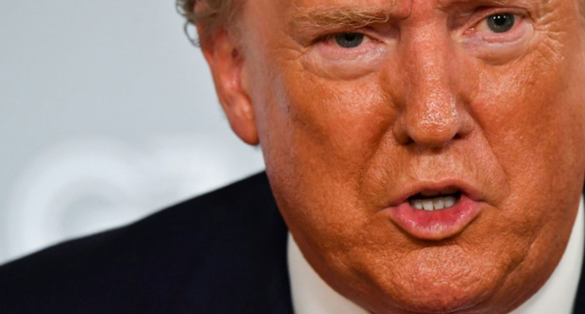 'Neck of fear': Body language expert breaks down meaning of Trump's facial expression
