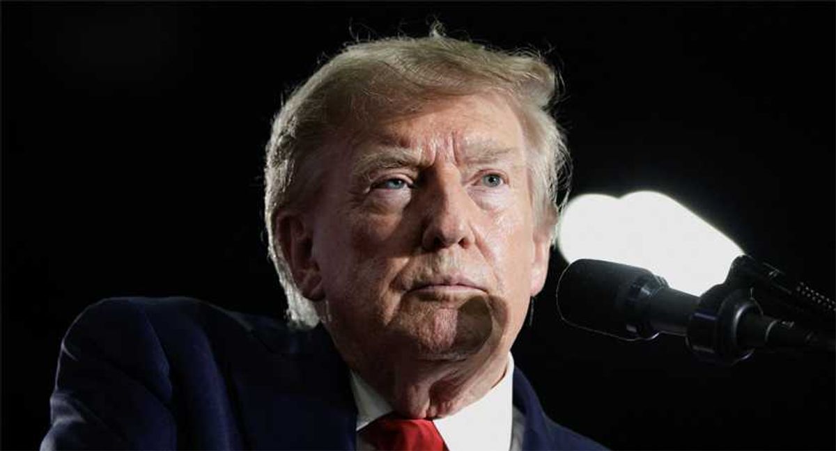 Trump's ballot demands threaten 'disaster' at Postal Service: 'My god, there's no way'