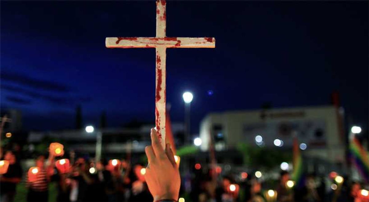 Evangelicals are force-feeding sermons to air travelers: 'I just love a captive audience'
