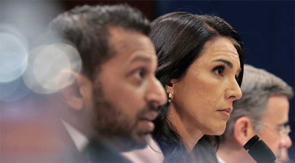 Fed-up Democrat unloads on waffling Trump officials: 'Why do you guys even have a job?'