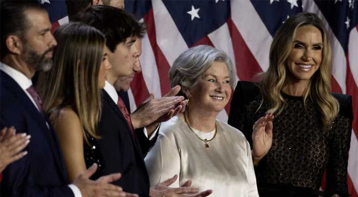 White House staffers 'demoralized' over 'very, very odd' Vanity Fair betrayal: report