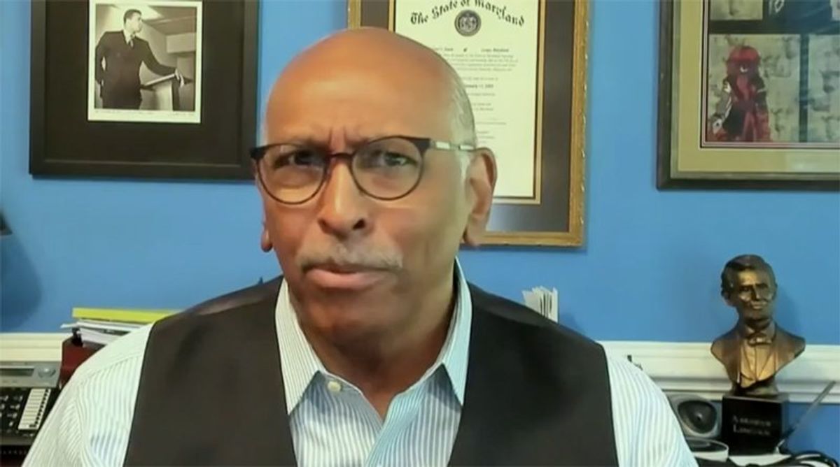 'Why are we pretending?' Ex-GOP insider hammers Republican senator covering for RFK Jr.