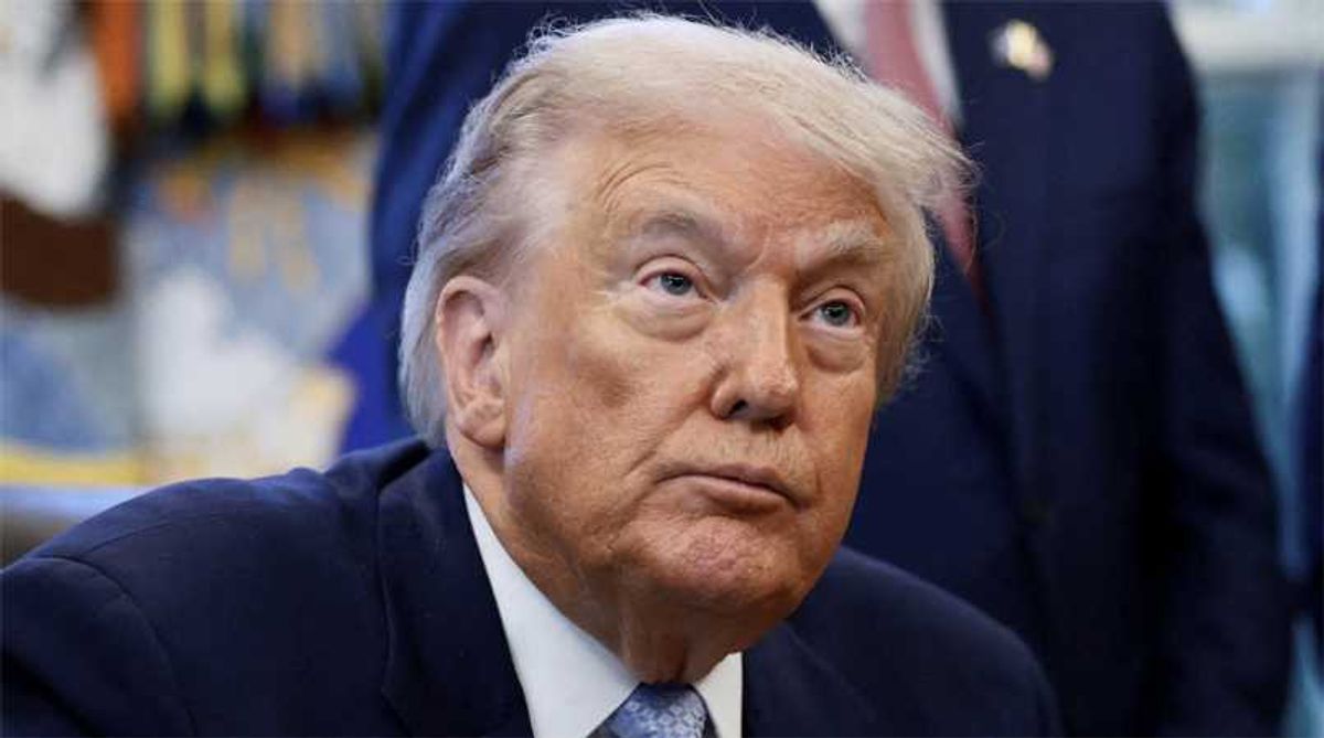 Trump's change in travel plans exposes White House fears he's 'in trouble': report