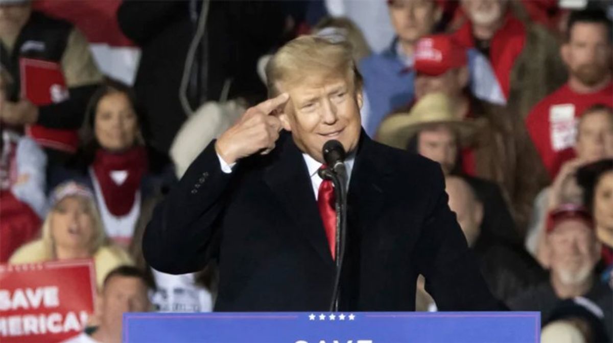 Trump 'caught himself' admitting his campaign is stumped by Harris during rally: CNN
