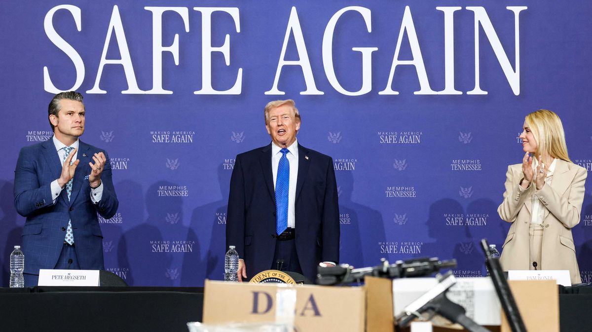 Trump floats plan to send National Guard into airports nationwide