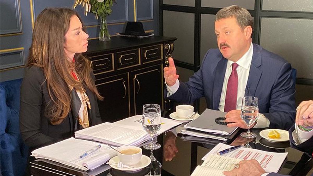 Right-wing network's old tweets reveal coordination with active Russian agent cited in new bombshell intel report