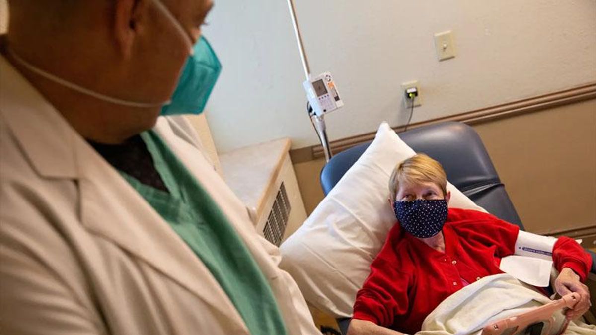 Desperate Texas doctors turn to antibody treatments to slow down surging COVID-19 hospitalizations